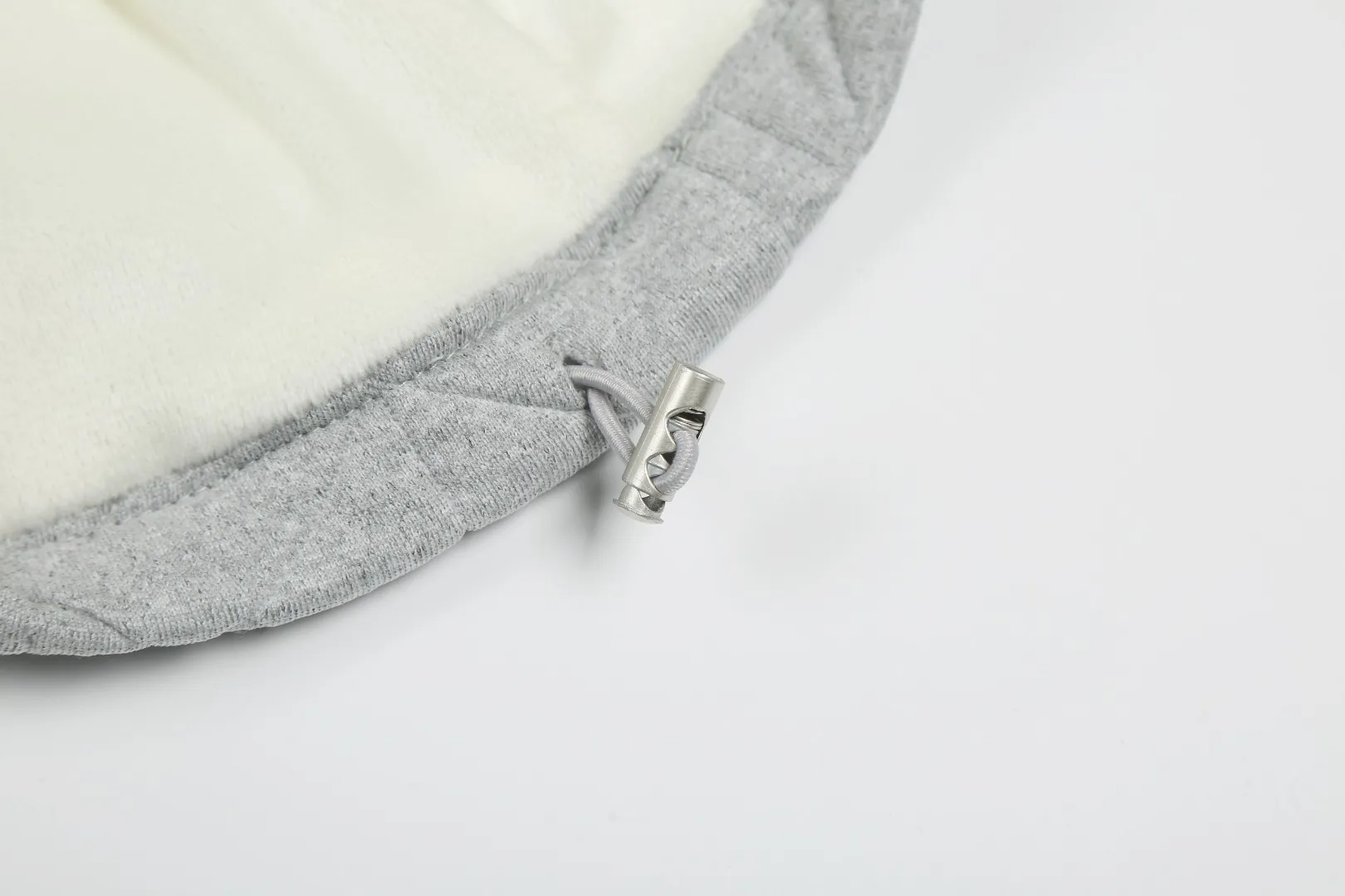 P240 White background picture [Popular item] Style number: 24384# Color: off-white/hemp gray Size: S to Adjustable elasticated trouser cords at the ankles ✅ - RL Ralph Lauren's hottest style this year. Easy to wear down cotton pants with eyes closed. Classic war horse embroidery LOGO. The texture is full and high-end. A version that you will fall in love with at first sight. Can control any leg shape. Two strings of trouser legs have drawstrings. Can be wide-legged or corseted. Soft and fluffy, level 10 wind-resistant, life-saving pants.